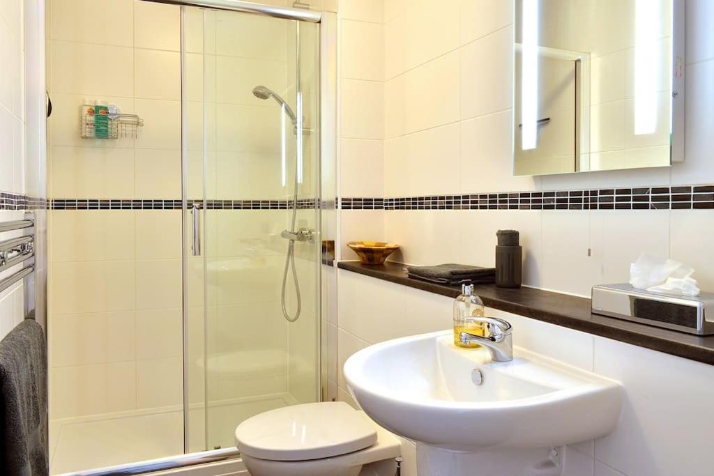 Apartmán **Spotless, Bright 2 Double Bed, Period Features** Bath Exteriér fotografie
